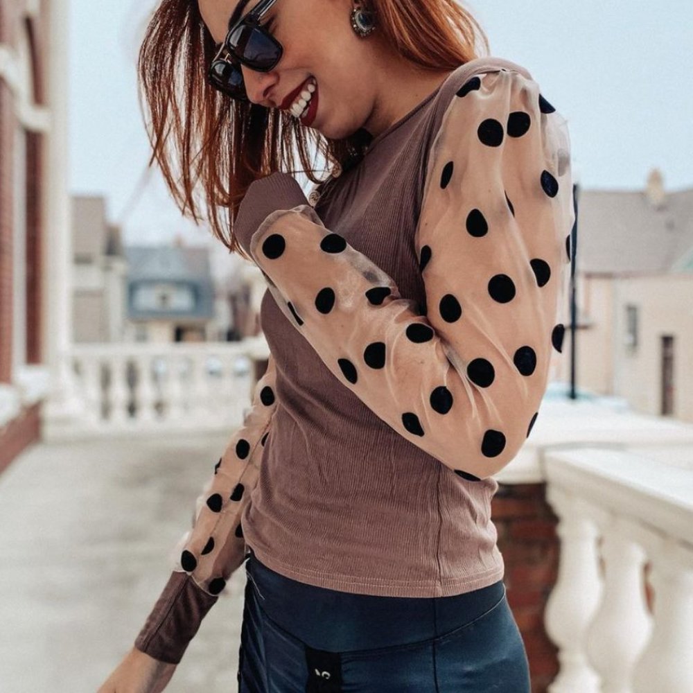 Brown polka dot transparent sleeve